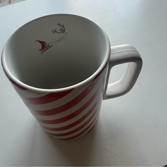 Starbucks Coff Mug 2018 Holiday Collection Red and White Candy Striped 12oz - Picture 7 of 7